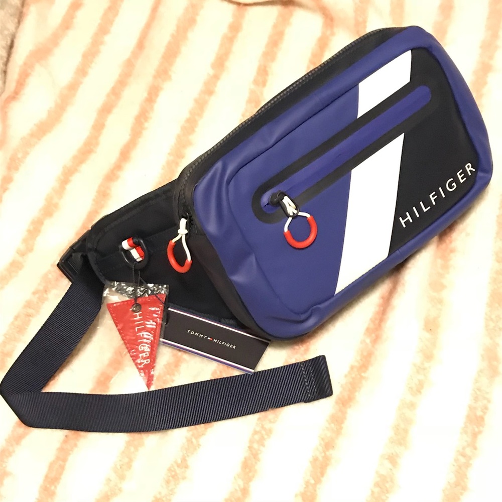 SOLD OUT EVERYWHERE! New Tommy Hilfiger Sling Bag